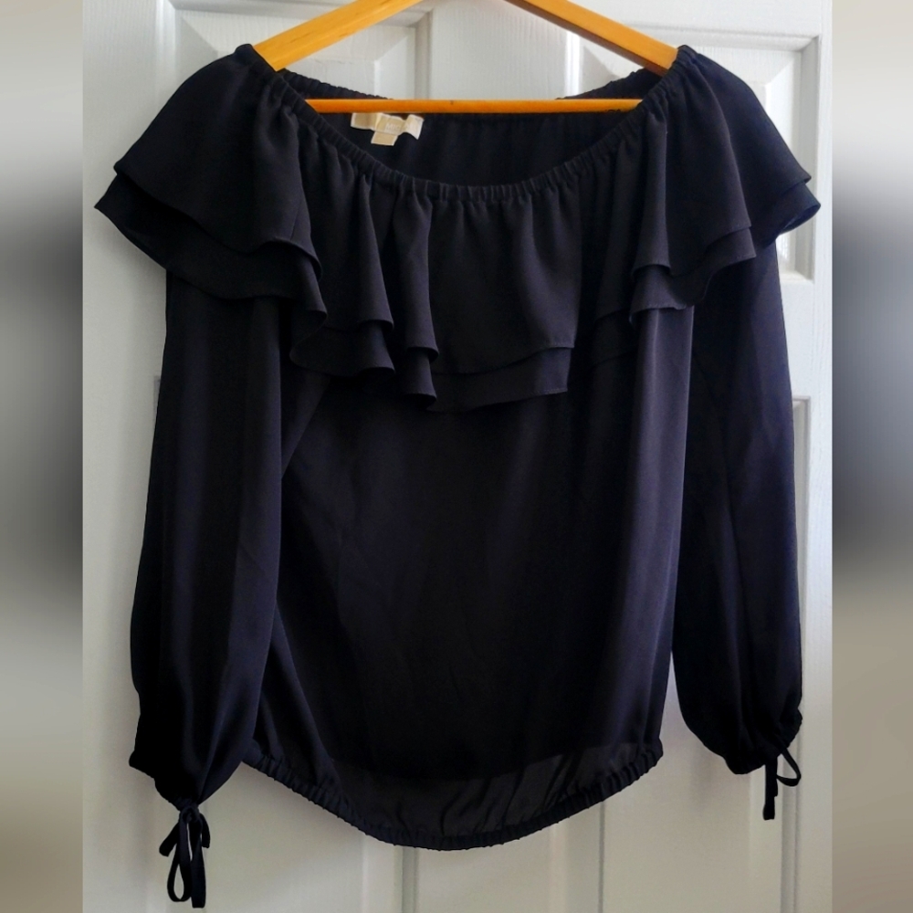 Elegant Black Michael Kors Ruffle Blouse - Size Small
